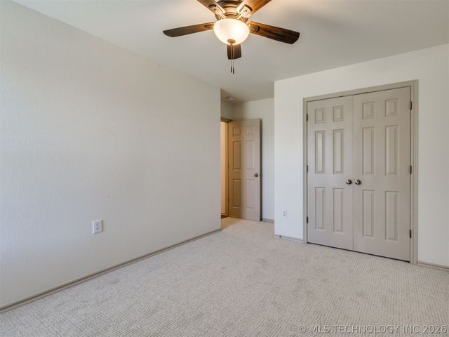 8512 N 100th East Avenue, Owasso, OK 74055