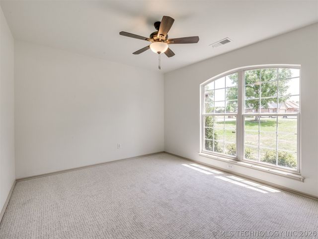 8512 N 100th East Avenue, Owasso, OK 74055