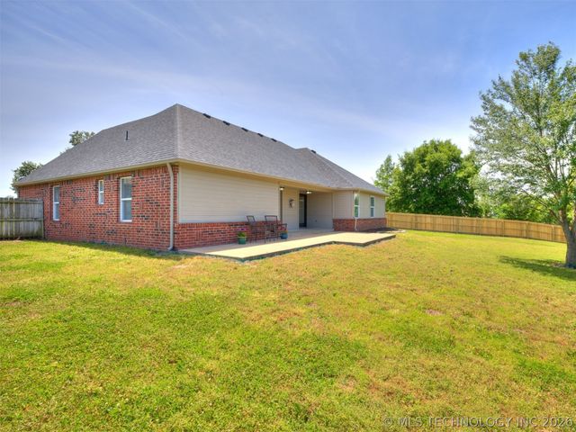 8512 N 100th East Avenue, Owasso, OK 74055