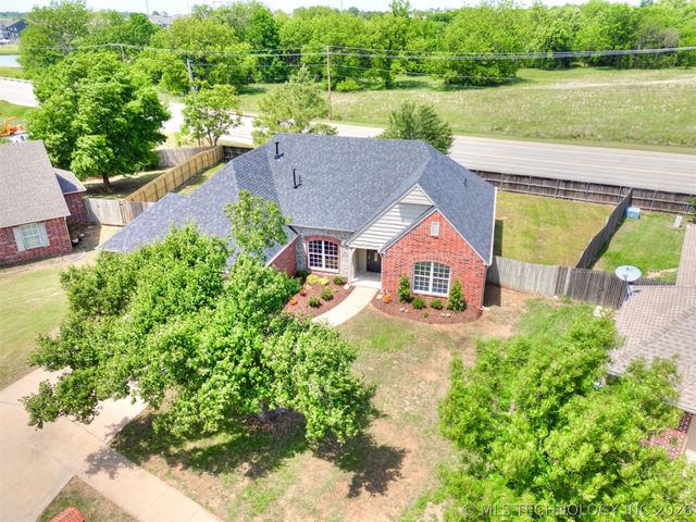 8512 N 100th East Avenue, Owasso, OK 74055
