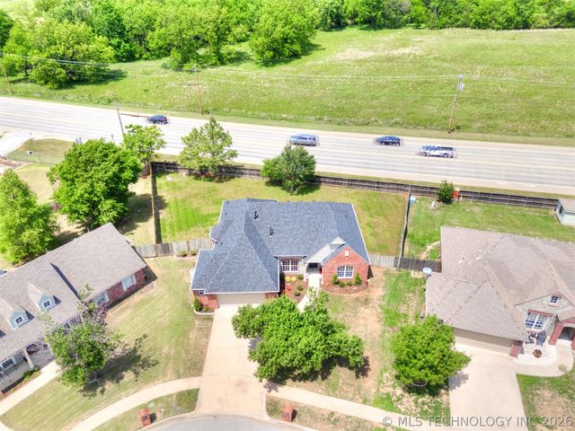 8512 N 100th East Avenue, Owasso, OK 74055