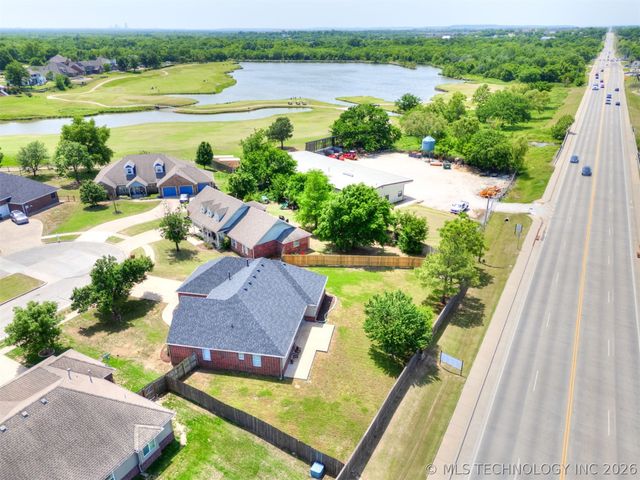 8512 N 100th East Avenue, Owasso, OK 74055
