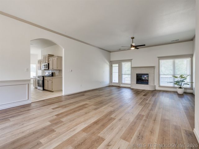 8512 N 100th East Avenue, Owasso, OK 74055