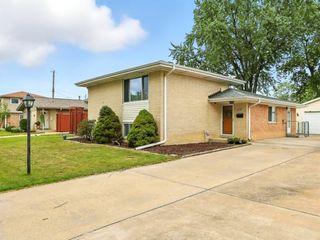 4336 Scott Street, Oak Forest, IL 60452
