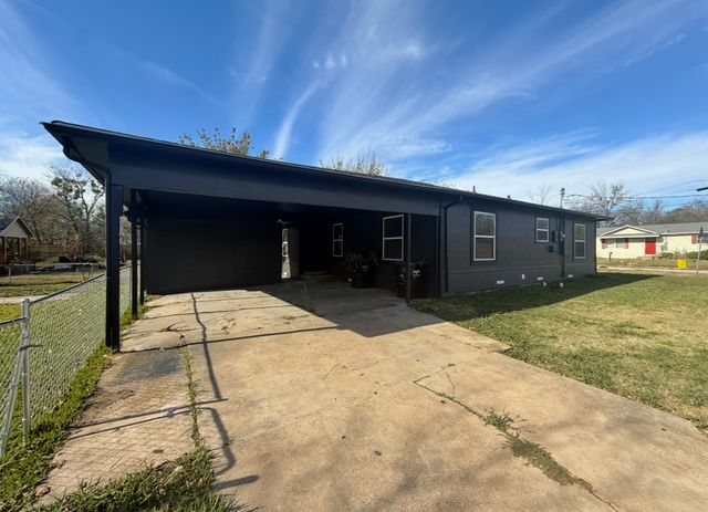 3901 Park Street, Greenville, TX 75401
