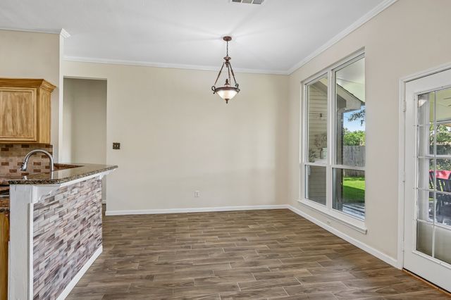 7013 Stephanie Court, North Richland Hills, TX 76182