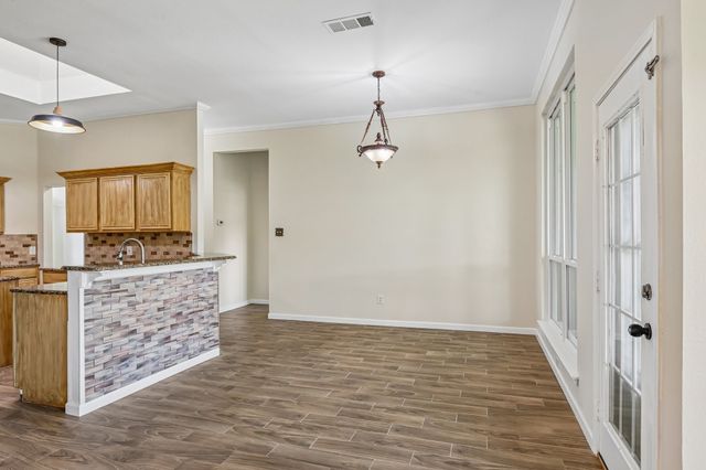 7013 Stephanie Court, North Richland Hills, TX 76182