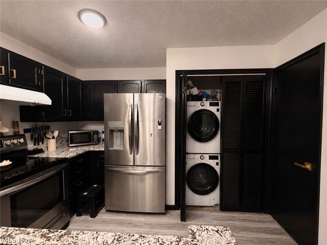 7493 Huntington Drive, Youngstown, OH 44512