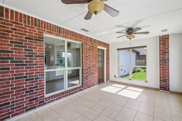 1028 Skyline Boulevard, Edmond, OK 73025