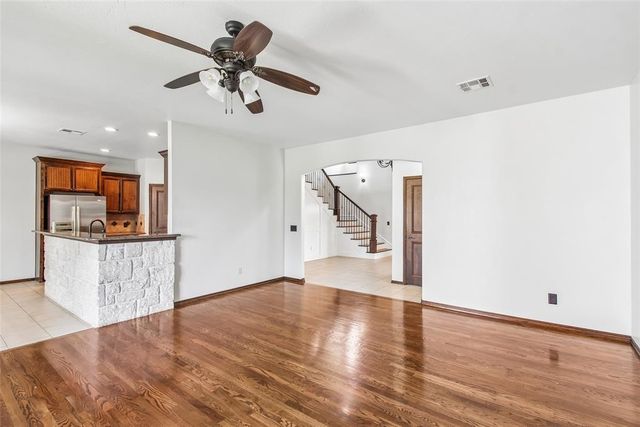 1028 Skyline Boulevard, Edmond, OK 73025