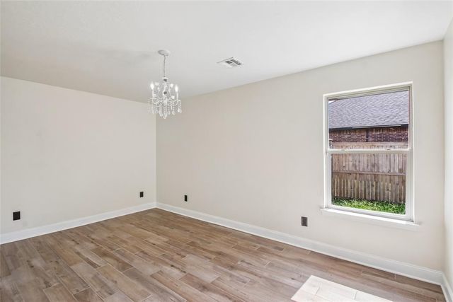 1028 Skyline Boulevard, Edmond, OK 73025