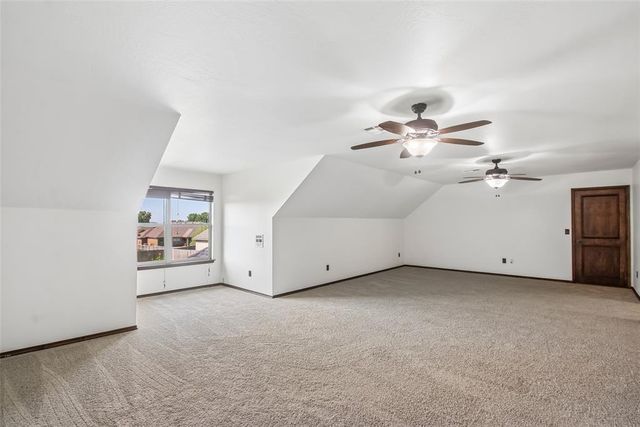 1028 Skyline Boulevard, Edmond, OK 73025