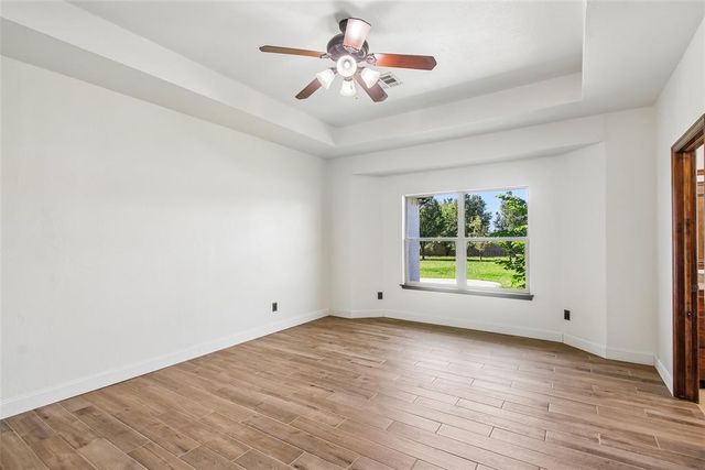 1028 Skyline Boulevard, Edmond, OK 73025