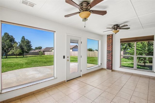 1028 Skyline Boulevard, Edmond, OK 73025