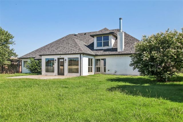 1028 Skyline Boulevard, Edmond, OK 73025