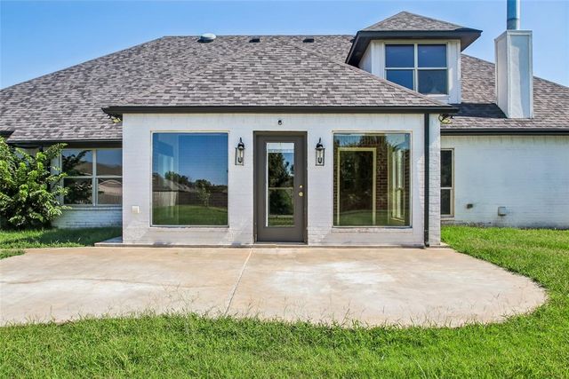 1028 Skyline Boulevard, Edmond, OK 73025