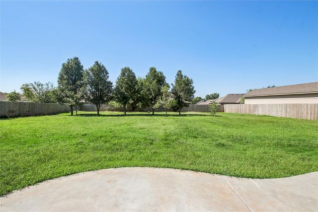 1028 Skyline Boulevard, Edmond, OK 73025