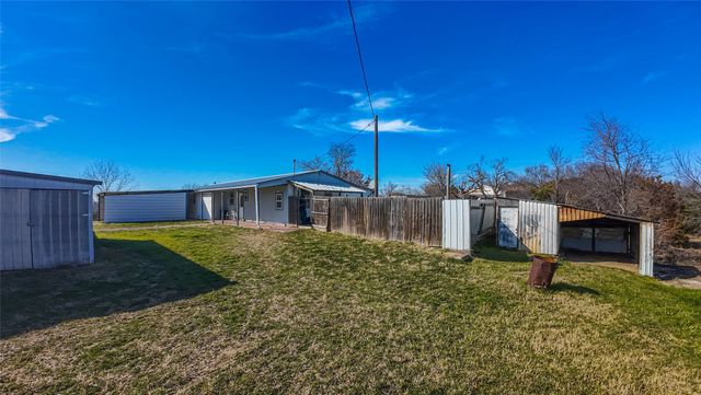 125 Hyde Away Lane, Weatherford, TX 76085