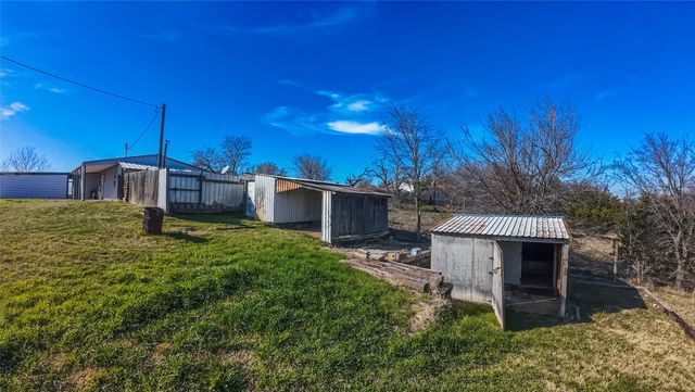 125 Hyde Away Lane, Weatherford, TX 76085