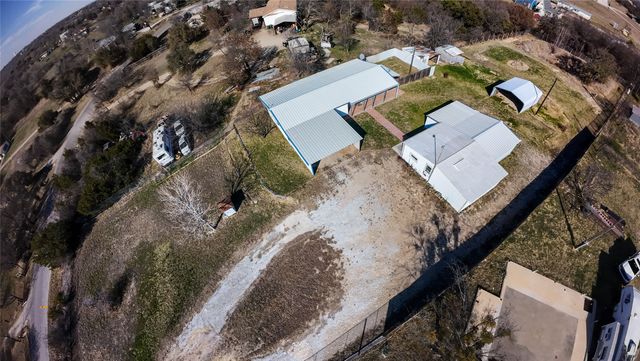 125 Hyde Away Lane, Weatherford, TX 76085