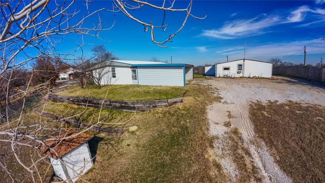 125 Hyde Away Lane, Weatherford, TX 76085