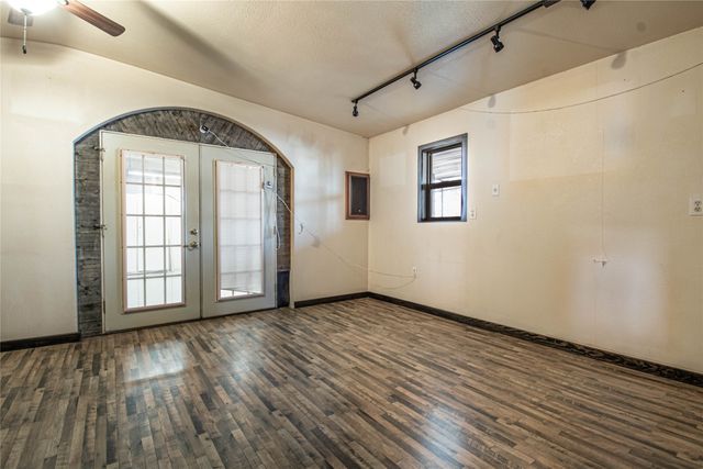 125 Hyde Away Lane, Weatherford, TX 76085