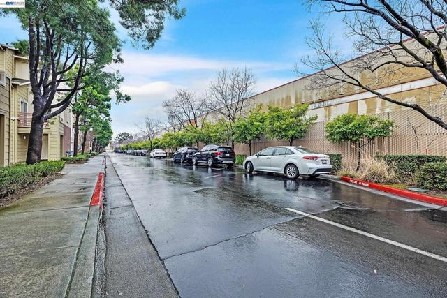 1594 Tucker St 56, Oakland, CA 94603