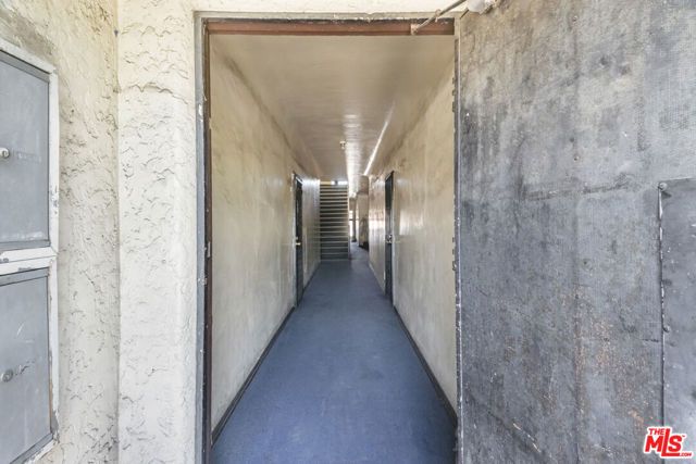 2717 S Budlong Avenue, Los Angeles, CA 90007