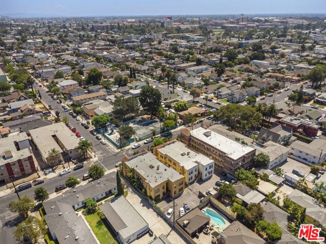 2717 S Budlong Avenue, Los Angeles, CA 90007