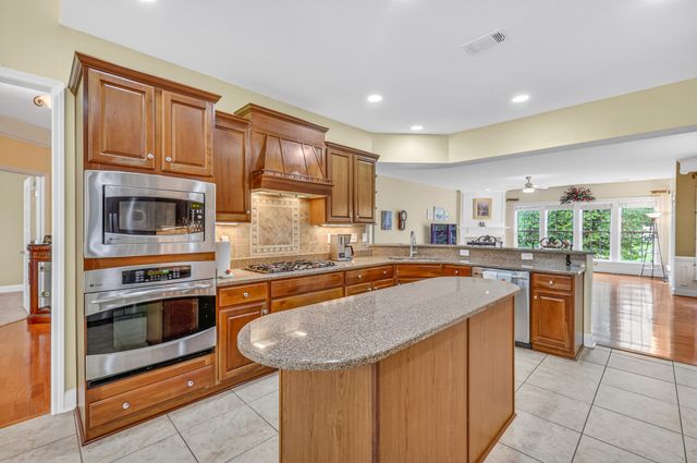 253 Antebellum Ln, Mount Juliet, TN 37122