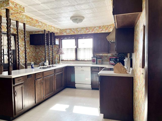 224 N MADISON STREET, Coloma, WI 54930