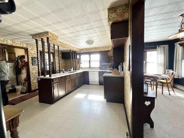 224 N MADISON STREET, Coloma, WI 54930