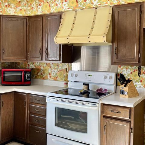 224 N MADISON STREET, Coloma, WI 54930