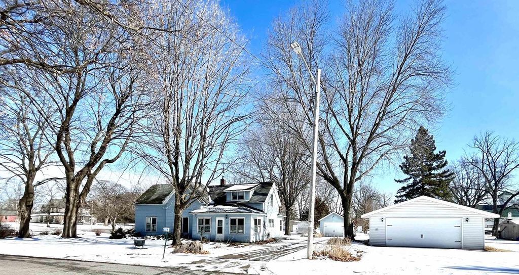 224 N MADISON STREET, Coloma, WI 54930