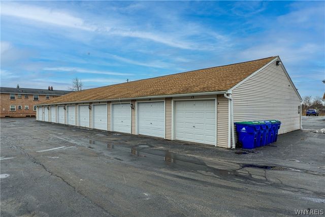 90 Old Lyme Drive 6, Amherst, NY 14221