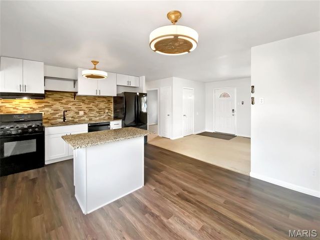 2230 Glenoro Drive, Florissant, MO 63033