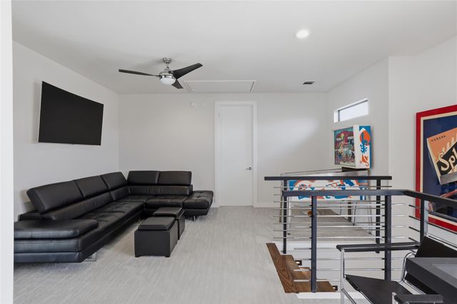 11600 Grand Pine Drive, Montgomery, TX 77356