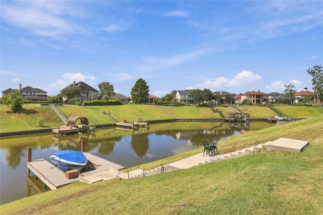 11600 Grand Pine Drive, Montgomery, TX 77356