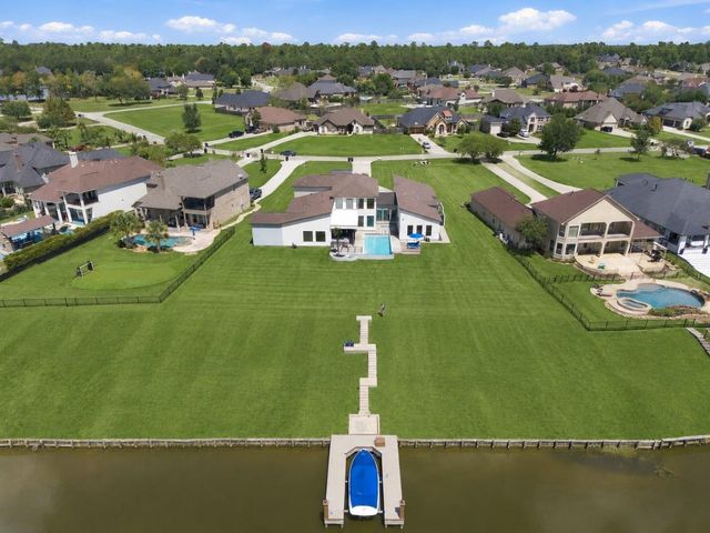 11600 Grand Pine Drive, Montgomery, TX 77356