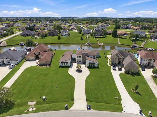 11600 Grand Pine Drive, Montgomery, TX 77356