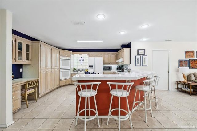 1216 W Iris Avenue, Mcallen, TX 78501