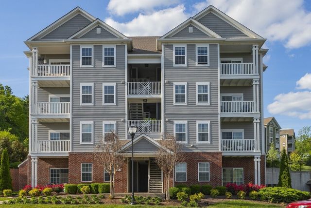 8201 Lenox Creekside Dr Unit 9, Antioch, TN 37013