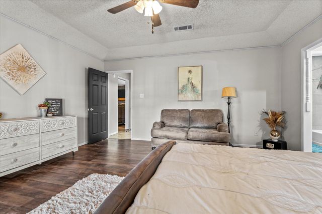 2018 Mustang Drive, Levelland, TX 79336