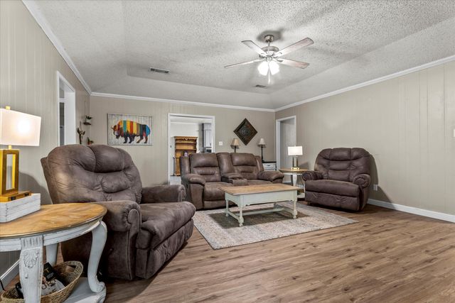 2018 Mustang Drive, Levelland, TX 79336