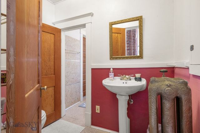 923 S Washington Street, Dillon, MT 59725