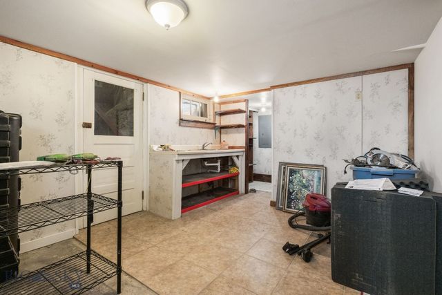 923 S Washington Street, Dillon, MT 59725