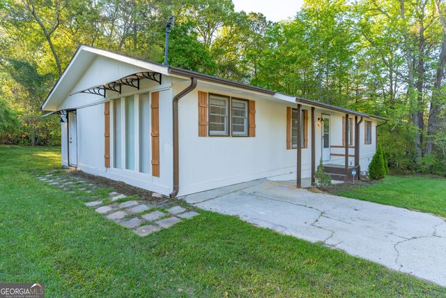 2290 Pinetree Lane NE, Conyers, GA 30012