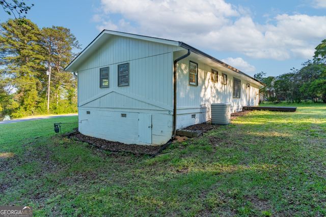 2290 Pinetree Lane NE, Conyers, GA 30012