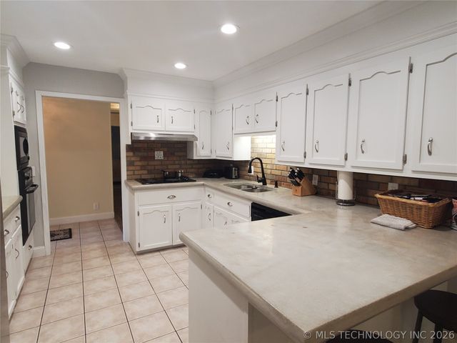 9336 S Lakewood Avenue, Tulsa, OK 74137