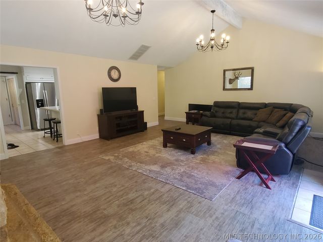 9336 S Lakewood Avenue, Tulsa, OK 74137